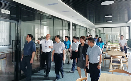 赣州市六大攻坚办负责人刘建萍等领导一行临江西憶源多媒体科技有限公司调研数字经济发展情况